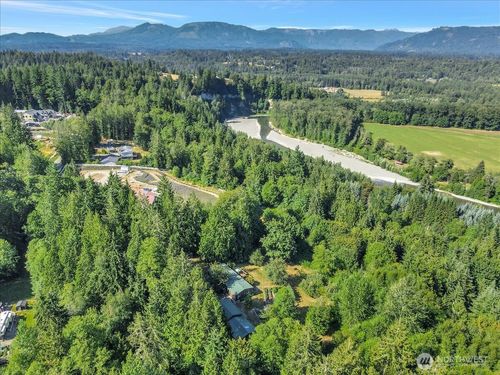 20011 Tveit Road, Arlington, WA, 98223 | Card Image
