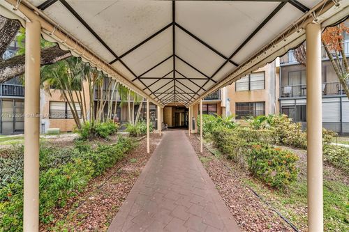 apt-312-3800 N Hills Dr, Hollywood, FL, 33021-2542 | Card Image