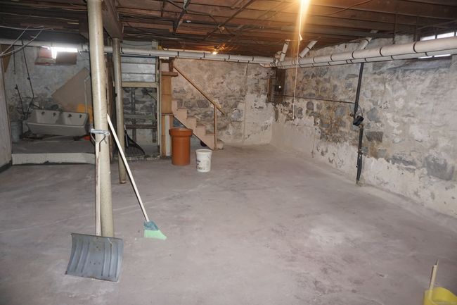 1057 Briarwood Ave, House other with 4 bedrooms, 1 bathrooms and 4 parking in Bridgeport CT | Image 24
