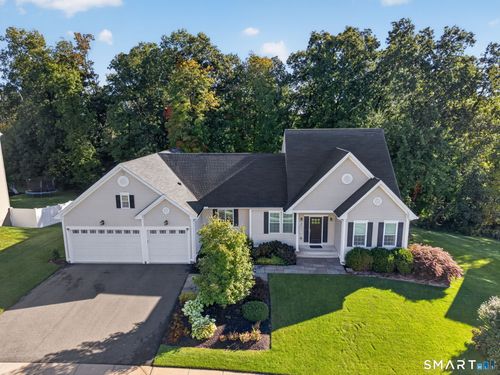 36 W Poplar Rd, Middletown, CT, 06457-7957 | Card Image