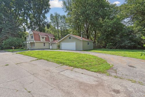 4539 N 5th St, Luna Pier, MI, 48157-9711 | Card Image