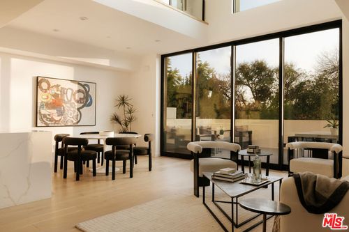 106-2919 Waverly Dr, Los Angeles, CA, 90039-2197 | Card Image