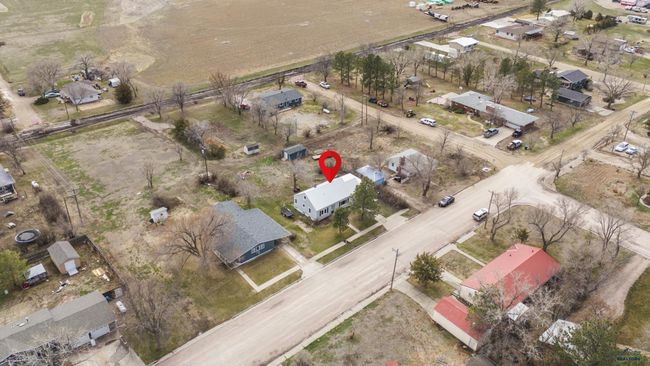 CHESTNUT - 309 Other, House other with 4 bedrooms, 2 bathrooms and null parking in Kadoka SD | Image 39