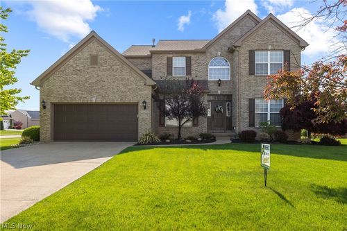 4625 Crossing Trl, Lorain, OH, 44053-4416 | Card Image