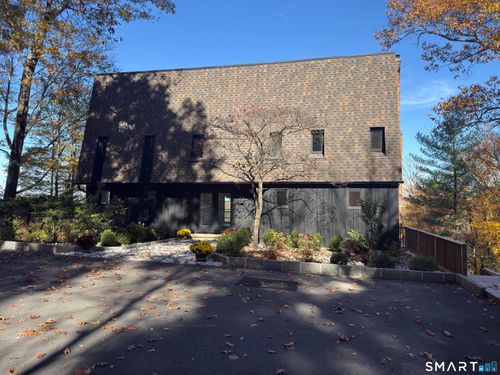 12 Hillcrest Ct, Ridgefield, CT, 06877-3019 | Card Image