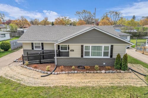 8229 W Green Tree Rd, Milwaukee, WI, 53223-4929 | Card Image
