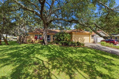 3301 Briarwood Ln, SAFETY HARBOR, FL, 34695-4603 | Card Image