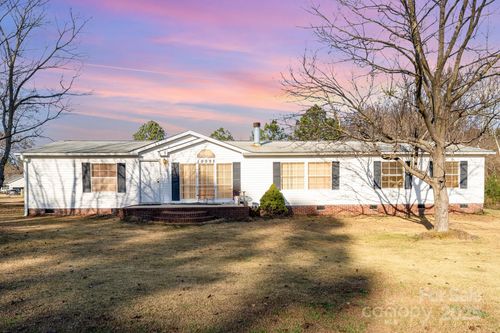 10092 Nc Highway 210 None, Four Oaks, NC, 27524 | Card Image