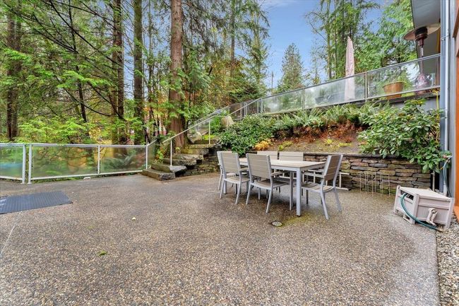 118 Stevens Drive, House other with 5 bedrooms, 4 bathrooms and 4 parking in West Vancouver BC | Image 32