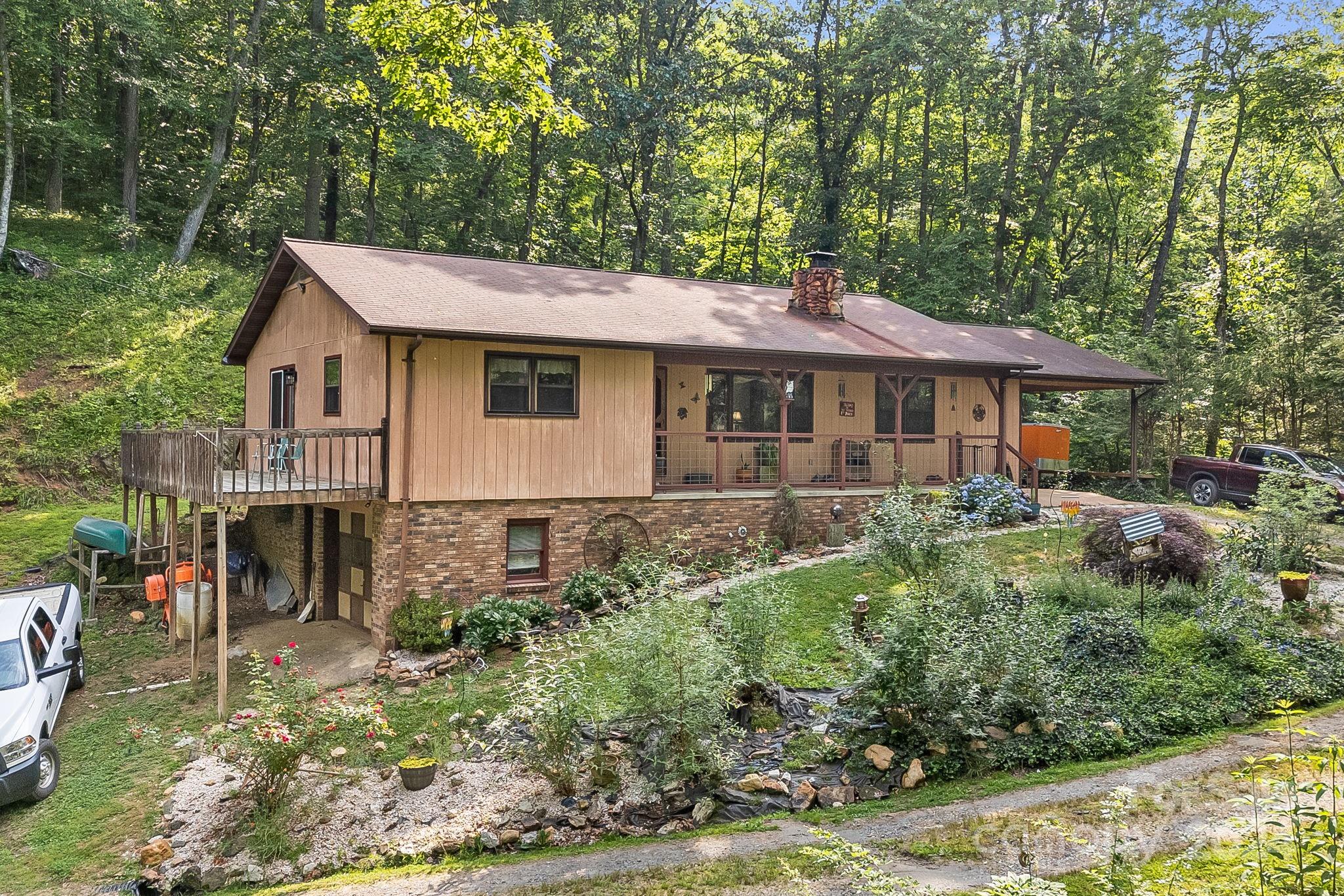 Roses Branch Rd, Green Mountain, NC 28740