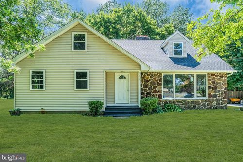 211 Georgetown Wrightstown Rd, WRIGHTSTOWN, NJ, 08562-2520 | Card Image