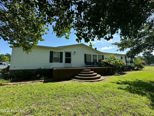 7118 Green Forest Rd, Lucama, NC, 27851-9402 | Card Image