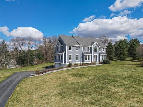 4 Swanson Ln, Westford, MA, 01886-2076 | Card Image