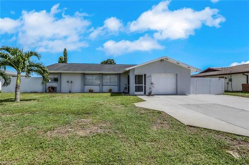 7578 Laurel Valley Rd, FORT MYERS, FL, 33967-5001 | Card Image