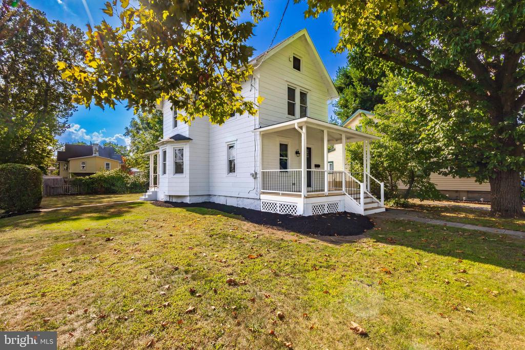 Burlington Ave, Delanco, NJ 08075