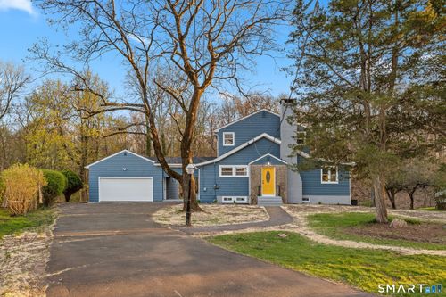 28 Bell Pond Dr, Wethersfield, CT, 06109-3701 | Card Image