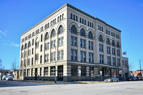 157 W 3rd St, WINONA, MN, 55987-6602 | Card Image