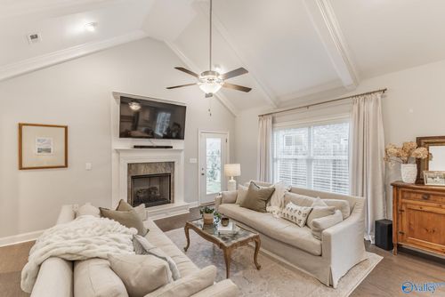 15587 Ironcrest Dr Nw, Harvest, AL, 35749-7992 | Card Image