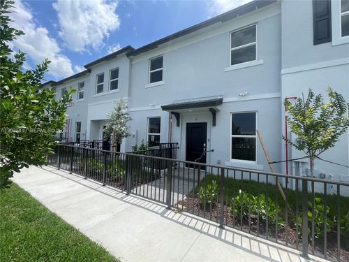 8-12460 Sw 248 Street, Miami, FL, 33032 | Card Image