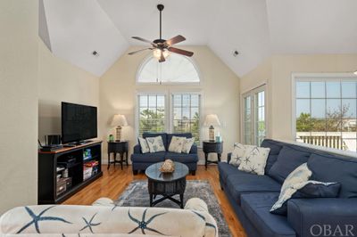 4904 E Engagement Hill Loop, House other with 5 bedrooms, 3 bathrooms and null parking in Nags Head NC | Image 2