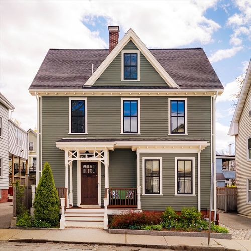 15 Loring St, Somerville, MA, 02143-2813 | Card Image