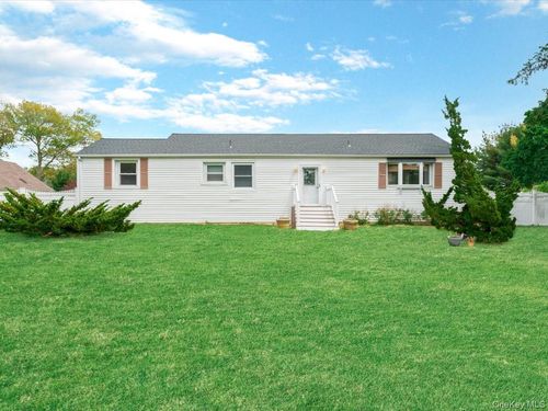1837 Lincoln Avenue, Islip, NY, 11741 | Card Image