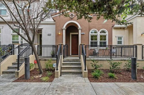 2382 Winepol Loop, San Jose, CA, 95125-6640 | Card Image