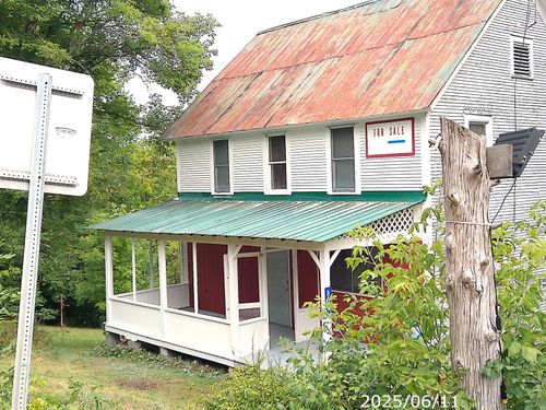 806 Nys Route 22, Westport, NY, 12993-3814 | Card Image