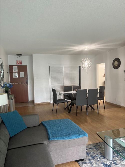 apt-14t-3901 S Ocean Dr, Hollywood, FL, 33019-3004 | Card Image