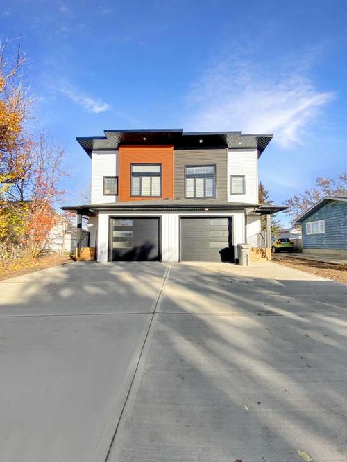 a-9528 98 Ave, Grande Prairie, AB, T8V0N9 | Card Image