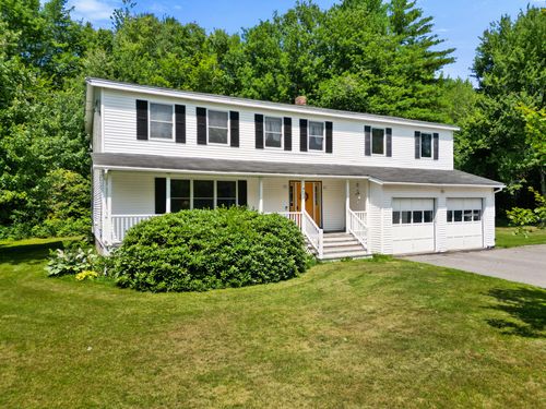 352 Madawaska Ave, Pittsfield, ME, 04967-3947 | Card Image