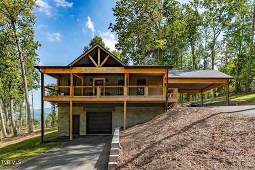 201 Poplar St, Mountain City, TN, 37683-3600 | Card Image