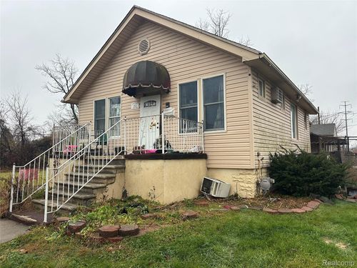 2912 Walnut St, Inkster, MI, 48141-2259 | Card Image