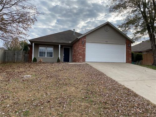 818 S Eastview Dr, Fayetteville, AR, 72701-7386 | Card Image