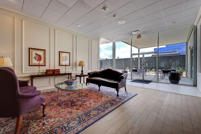 Lobby | Image 29