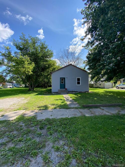 3581 3rd St, Owendale, MI, 48754-5102 | Card Image