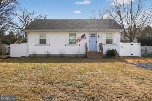 423 Cypress St, MILLINGTON, MD, 21651-1680 | Card Image