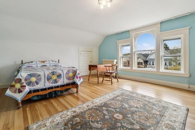 19 Morris Cres, House other with 5 bedrooms, 3 bathrooms and null parking in Yonkers NY | Image 43