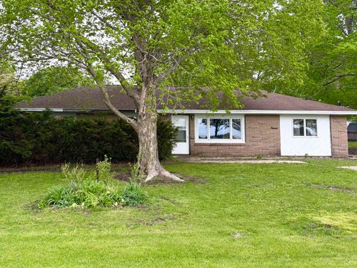 201 S Carson St, Long Point, IL, 61333-5107 | Card Image