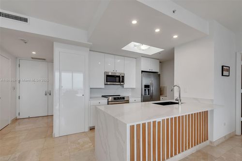 apt-1803-848 Brickell Key Dr, Miami, FL, 33131-3703 | Card Image