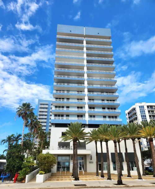 ph-l7-1551 N Flagler Dr, West Palm Beach, FL, 33401-3452 | Card Image