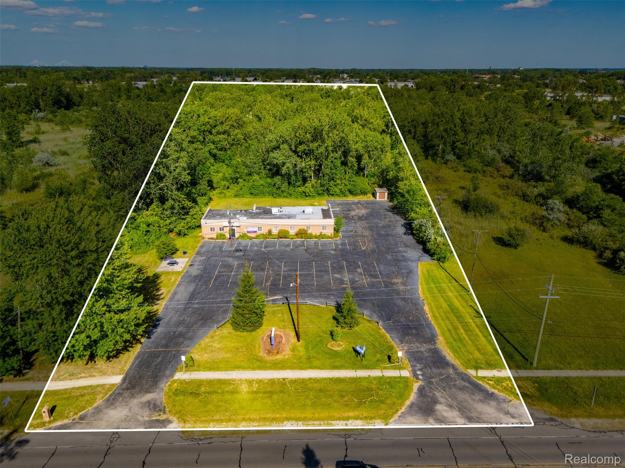 Commercial Sale in Taylor 4