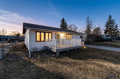 439 E College Ave, Rapid City, SD, 57701-1035 | Card Image