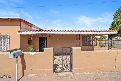 c-10104 Socorro Rd, Socorro, TX, 79927-2322 | Card Image