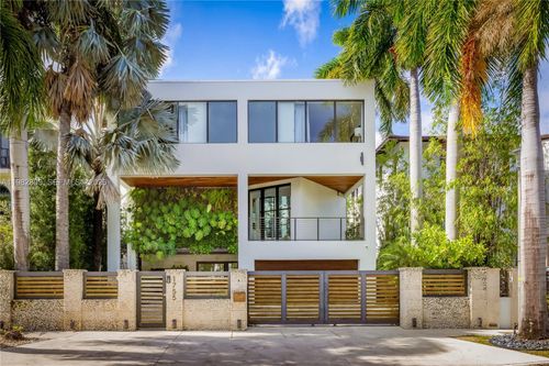 1755 Fairhaven Pl, Miami, FL, 33133-4012 | Card Image