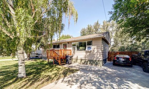 569 Charlotte St, Pincher Creek, AB, T0K1W0 | Card Image