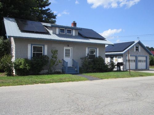 39 Pine St, South Paris, ME, 04281-1516 | Card Image