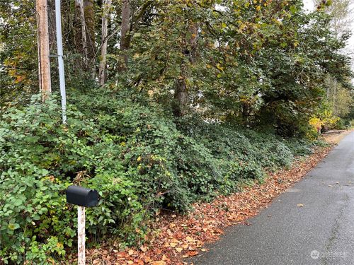 207 147th Ave Se, Kent, WA, 98042 | Card Image