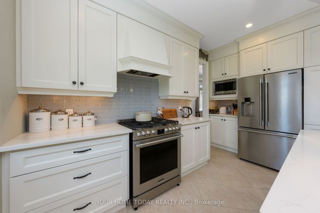 25 View Point Cir, House other with 5 bedrooms, 4 bathrooms and 6 parking in Georgetown ON | Image 8