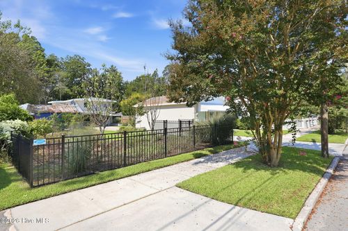 1307 North Pasteur Street, New Bern, NC, 28560 | Card Image